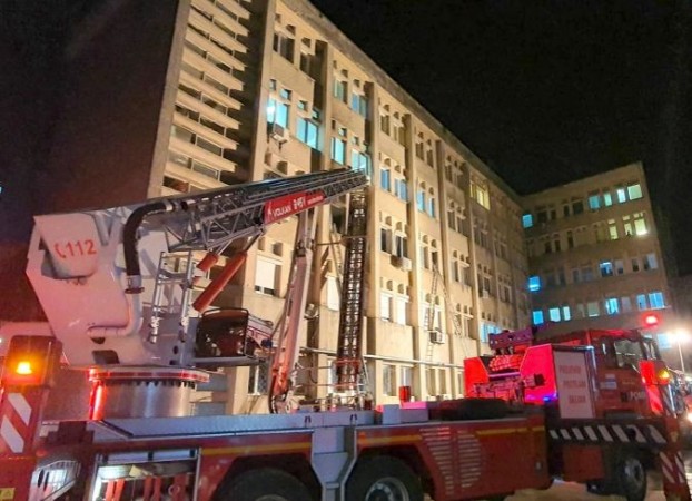 रोमानिया के अस्पताल में भड़की भीषण आग, 9 लोगों की झुलसकर मौत