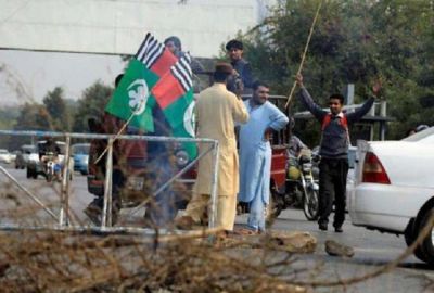 Pakistanis led march led by separatist organization JKLF, slogans against India