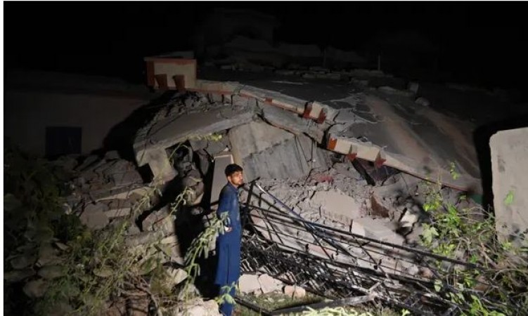 पाकिस्तान में भीषण भूकंप, अब तक 20 लोगों की मौत, घायलों की संख्या बताना मुश्किल
