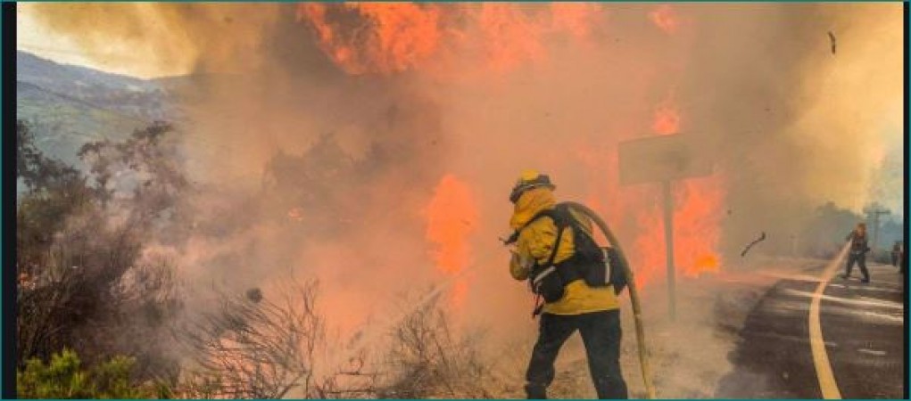 कैलिफोर्निया की आग है साल 2020 की सबसे भीषण त्रासदी, आएँगे और कठिन दिन