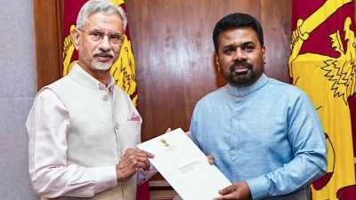 चक्रवात ‘दित्वाह’ के बाद श्रीलंका में तबाही और भारत की व्यापक मानवीय सहायता