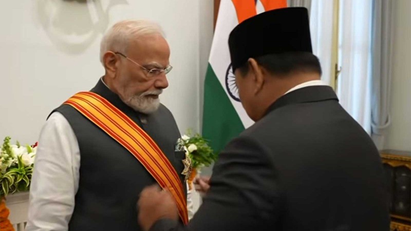 प्रधानमंत्री मोदी को मिला इंडोनेशिया का सर्वोच्च सम्मान, दोनों देश रक्षा क्षेत्र और आपदा प्रबंधन में बढ़ाएंगे सहयोग