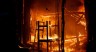 बांग्लादेश के मोहम्मदपुर बाजार में भड़की भीषण आग, सैकड़ों दुकानें जलकर ख़ाक